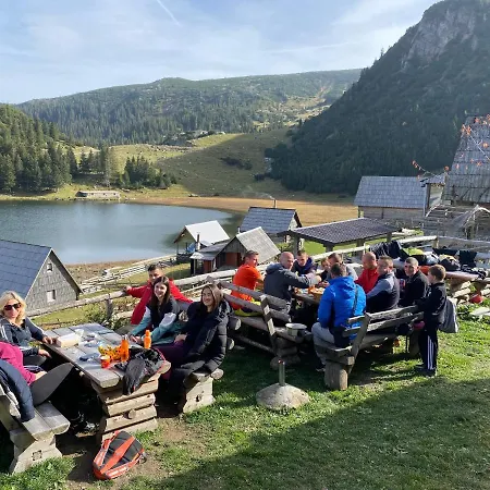 Prokosko Jezero Zlatna Koliba *