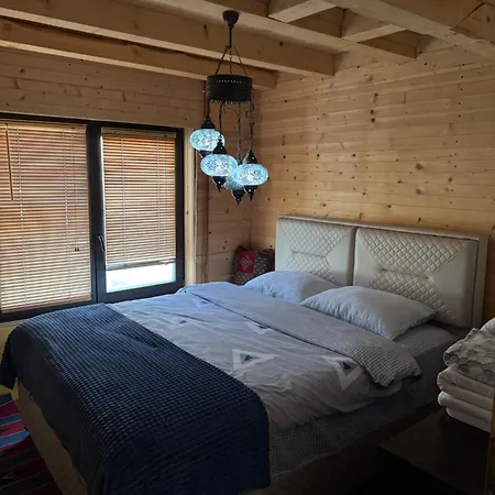 Prokosko Jezero Zlatna Koliba * Fojnica