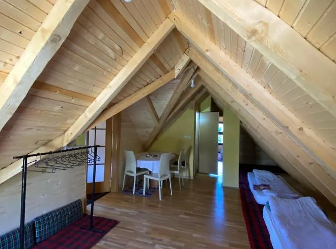 Prokosko Jezero Zlatna Koliba Фойница